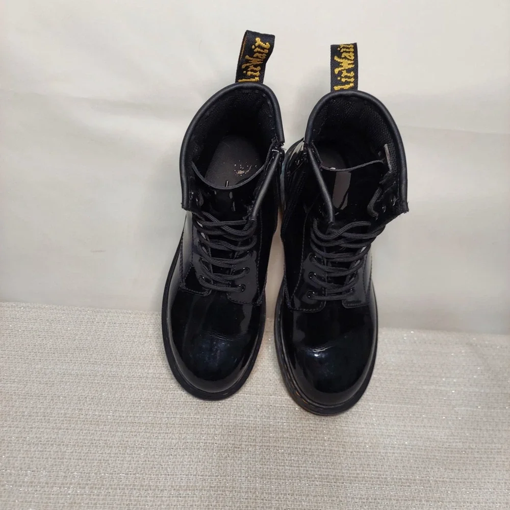 EUC Dr Martens 1460Y Black Patent‎ Leather Boots Kids Youth Size 5